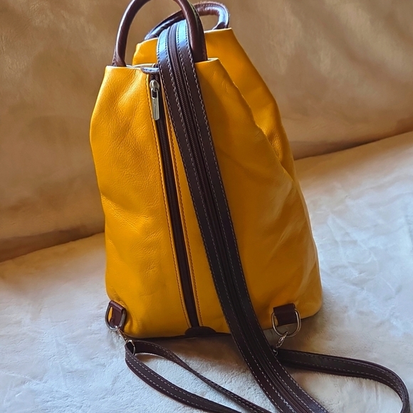 BORSE IN PELLE Elegant Mustard and Brown Women's Backpack. Made In Italy.. - Picture 6 of 8